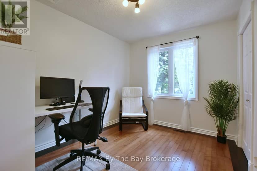 2 Birchmount Circle — photo 17 of 40