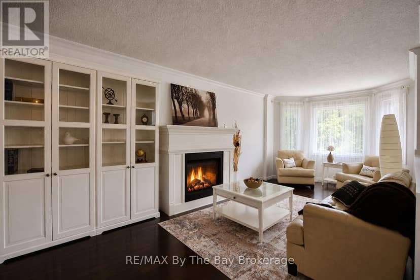 2 Birchmount Circle — photo 12 of 40