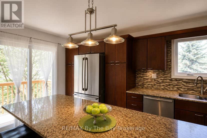 2 Birchmount Circle — photo 16 of 40