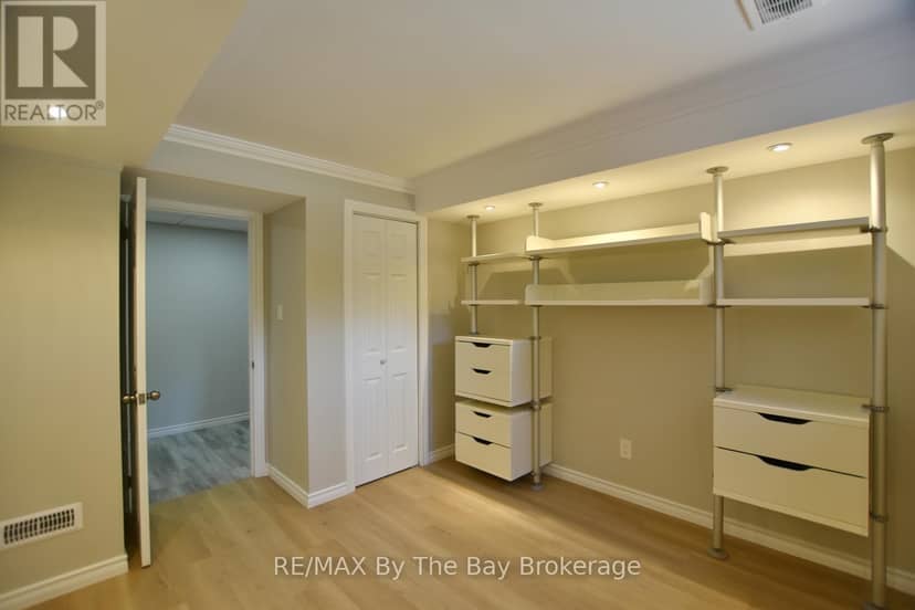 2 Birchmount Circle — photo 35 of 40
