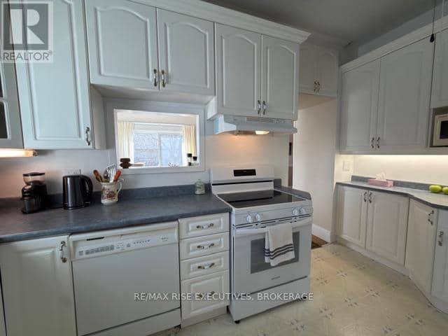 332 Main Street — photo 14 of 27