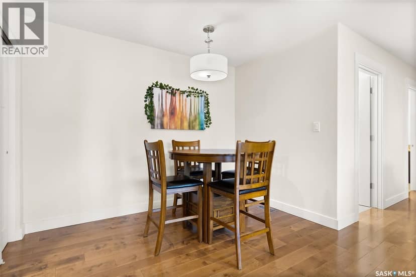 303 1863 Rae STREET — photo 11 of 25