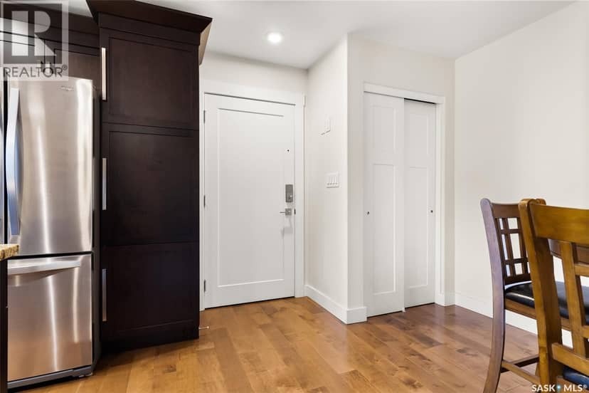 303 1863 Rae STREET — photo 3 of 25
