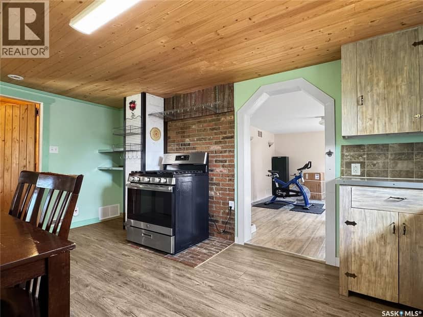 205 4th STREET E — photo 3 of 12