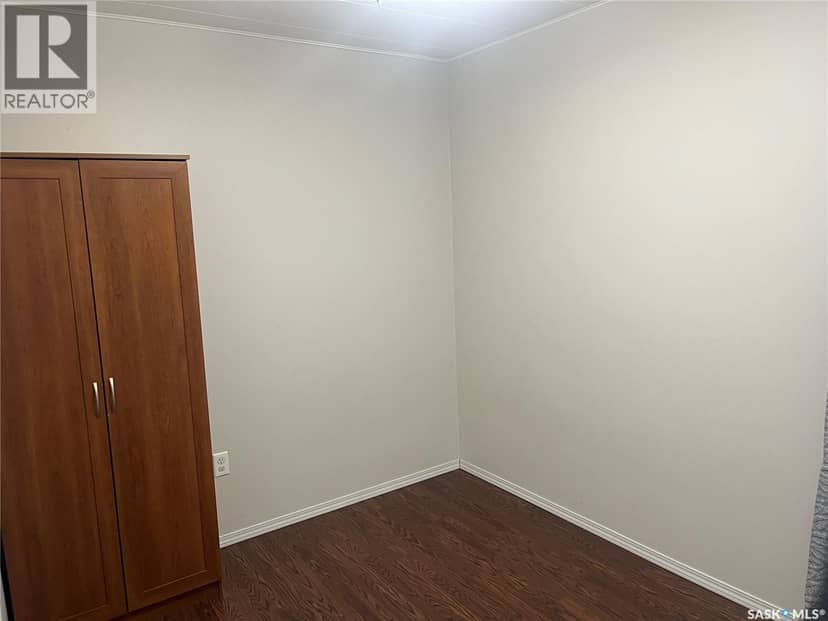 530 5th STREET NE — photo 17 of 32