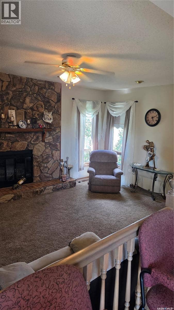 1195 13th AVENUE SW — photo 5 of 40