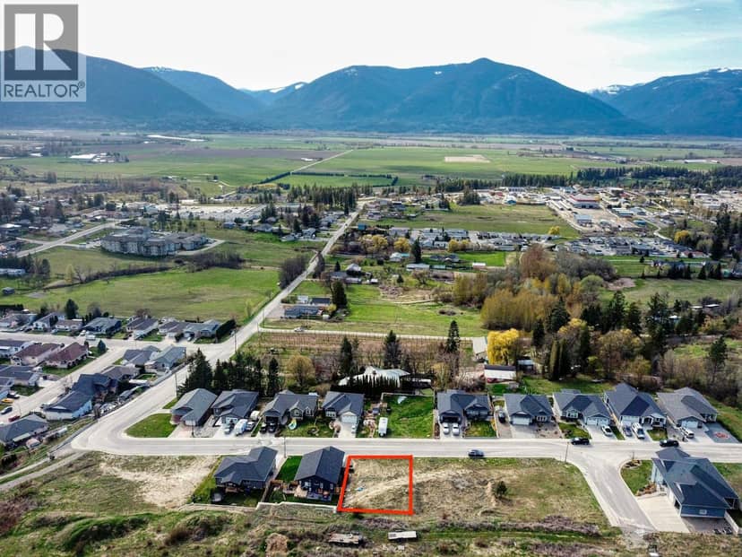 1126 12th Avenue N, Creston, photo 2