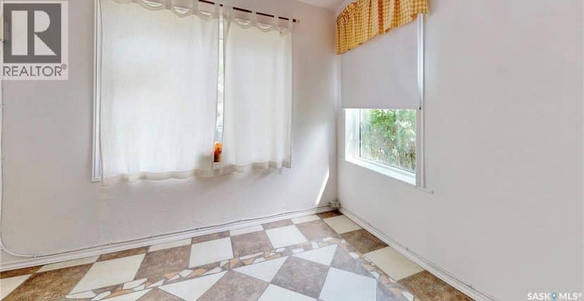 2160 Borden STREET — photo 12 of 15