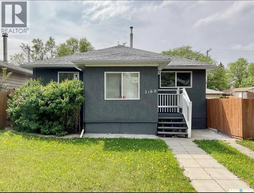 2160 Borden STREET — photo 1 of 15