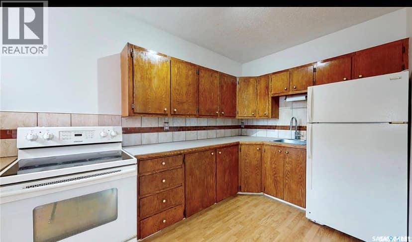 2160 Borden STREET — photo 9 of 15