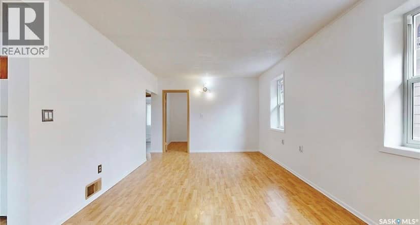 2160 Borden STREET — photo 8 of 15