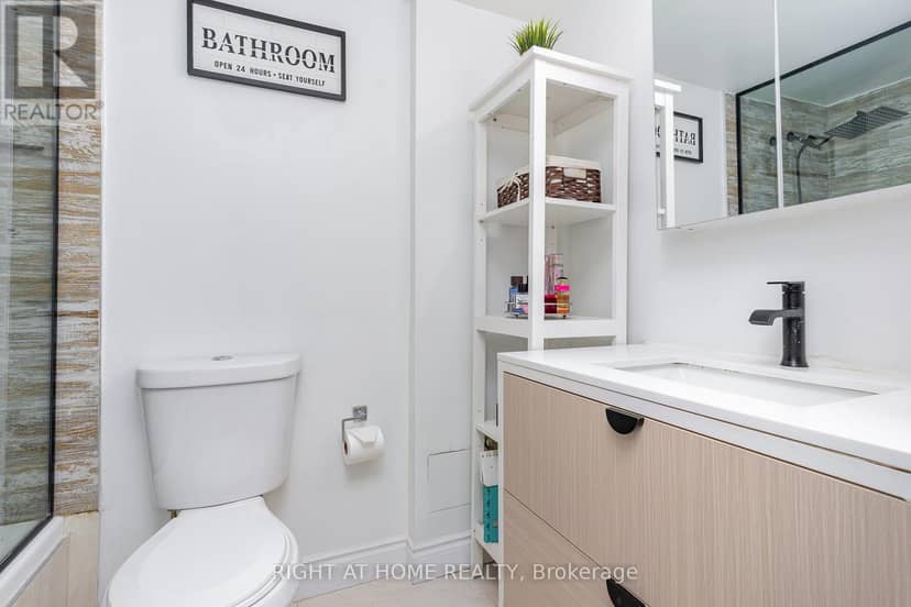 505 - 530 Lolita Gardens — photo 14 of 24