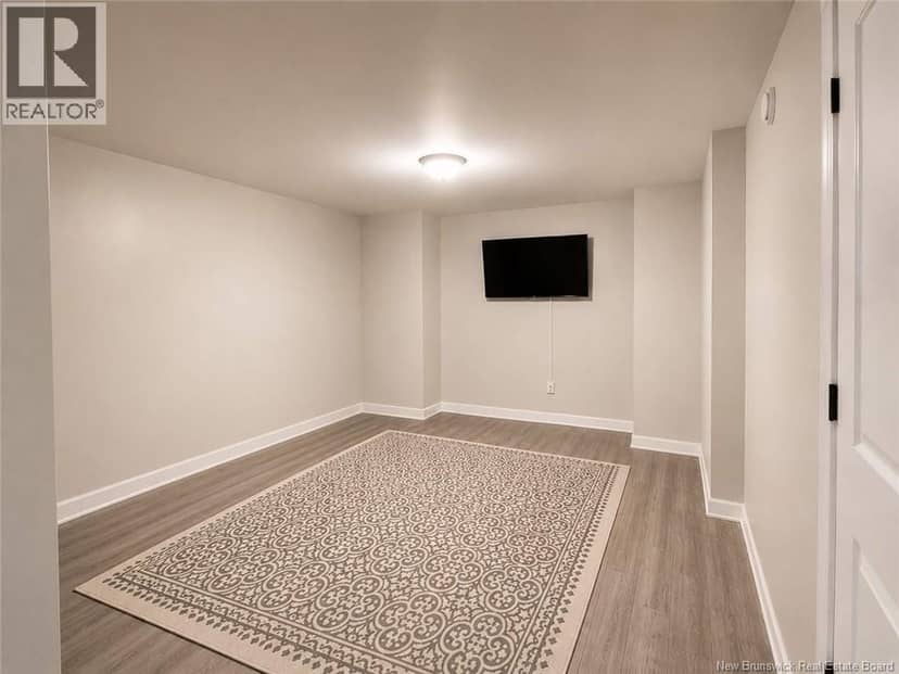 84 Jasmine Crescent — photo 14 of 20