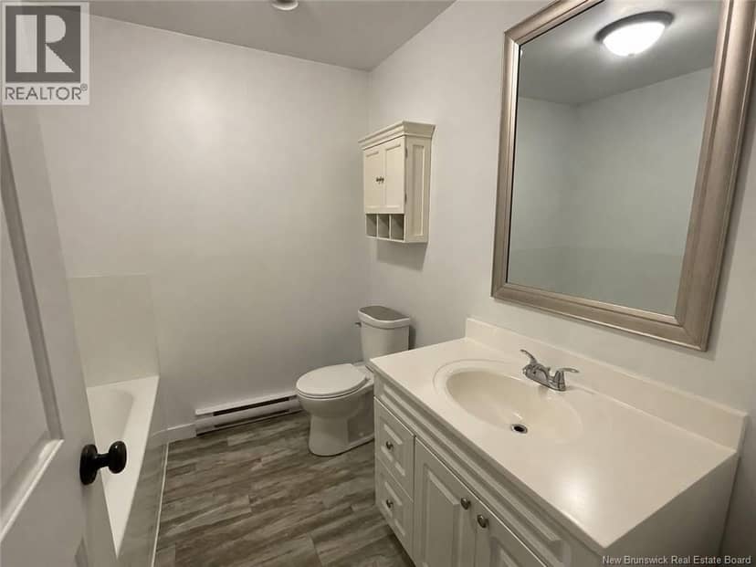84 Jasmine Crescent — photo 15 of 20