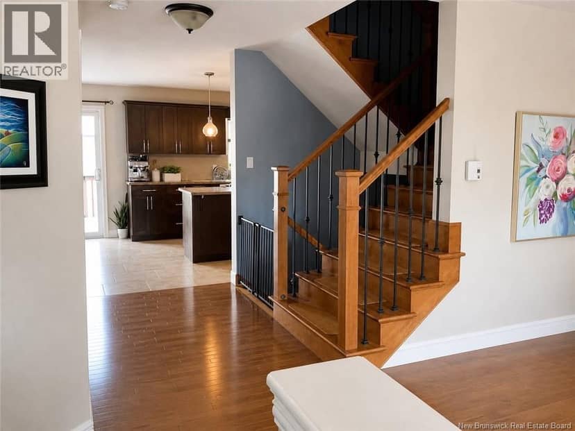 84 Jasmine Crescent — photo 2 of 20