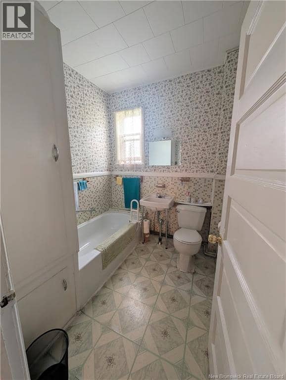 347-349 Duke Street — photo 17 of 40