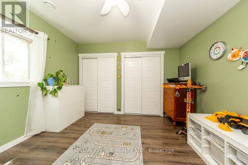 23505 Lakeridge Road — photo 17 of 40