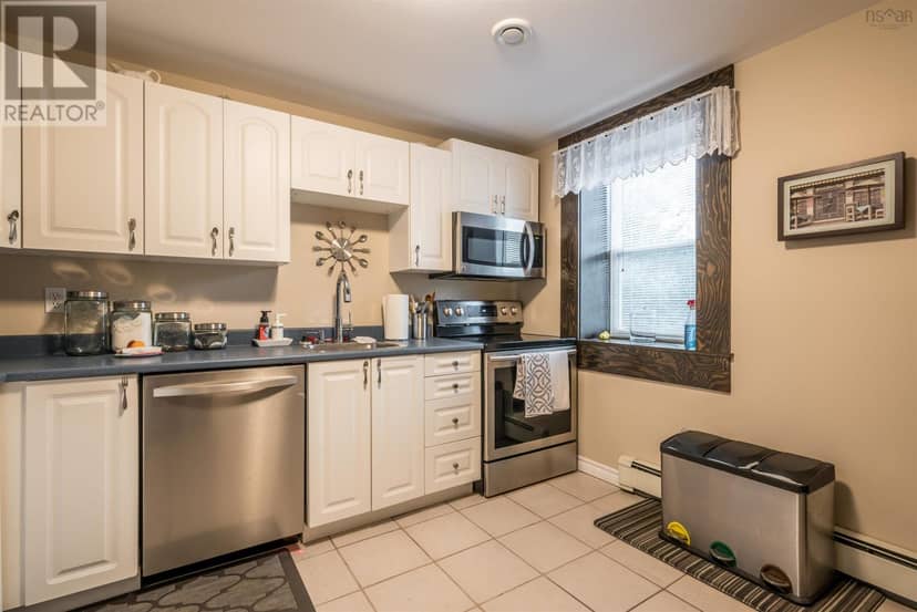 790 King Street — photo 18 of 40
