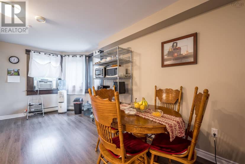 790 King Street — photo 30 of 40