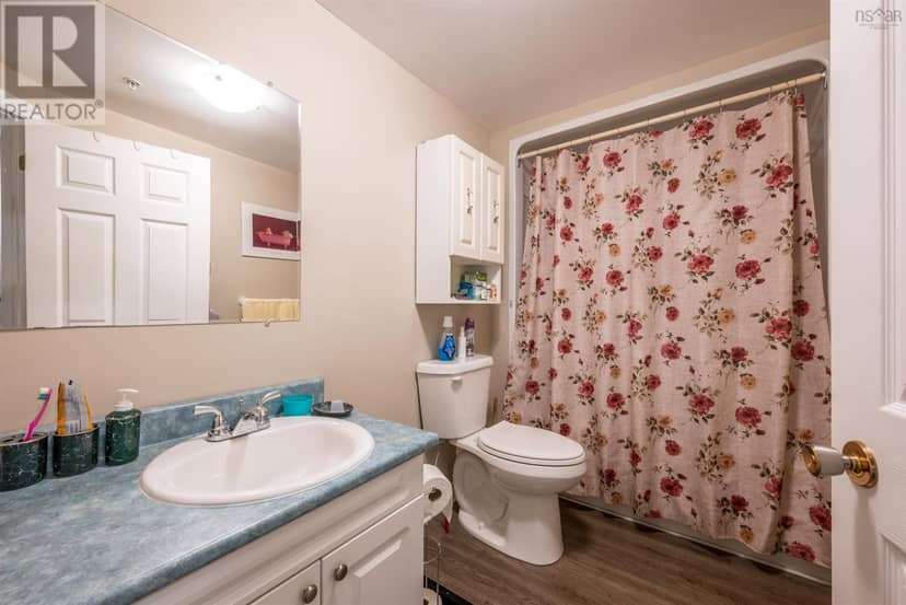 790 King Street — photo 32 of 40