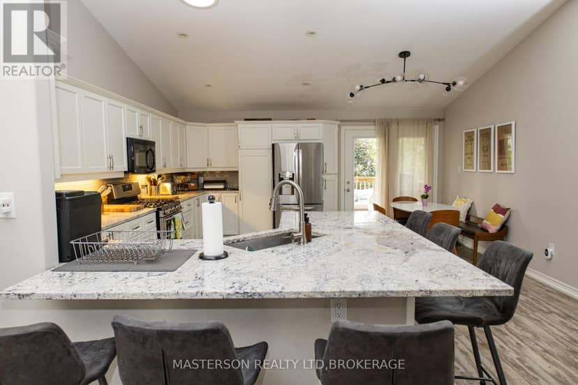6662 Alina Court — photo 10 of 40