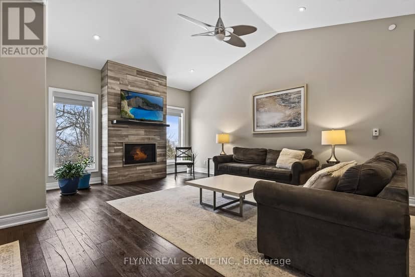 32 Ridgeview Crescent — photo 22 of 40