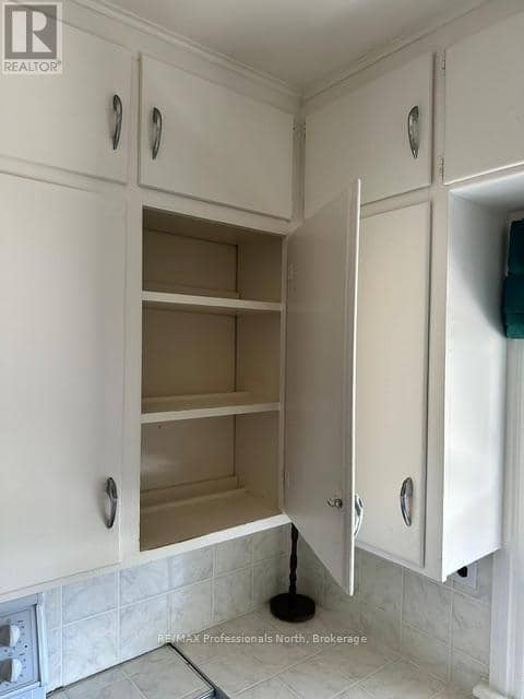 7 Invergordon Avenue — photo 14 of 40
