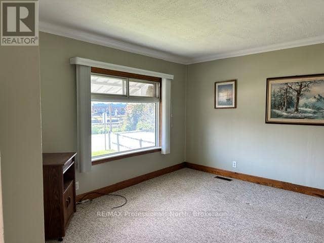 7 Invergordon Avenue, Minden Hills, photo 3