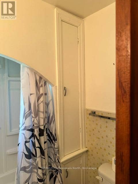 7 Invergordon Avenue — photo 30 of 40