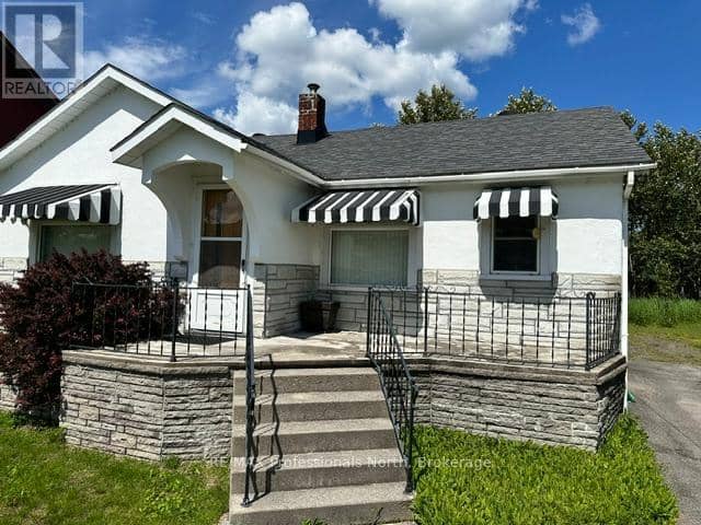 7 Invergordon Avenue — photo 36 of 40