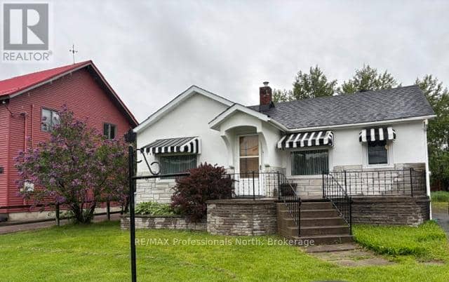 7 Invergordon Avenue — photo 37 of 40
