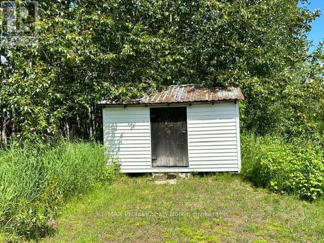 7 Invergordon Avenue — photo 38 of 40