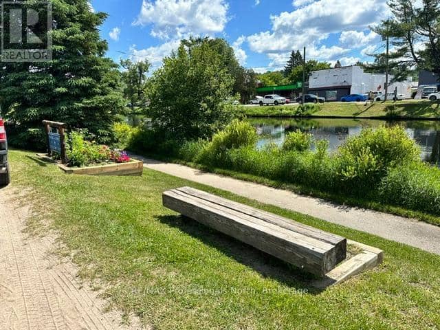 7 Invergordon Avenue — photo 40 of 40