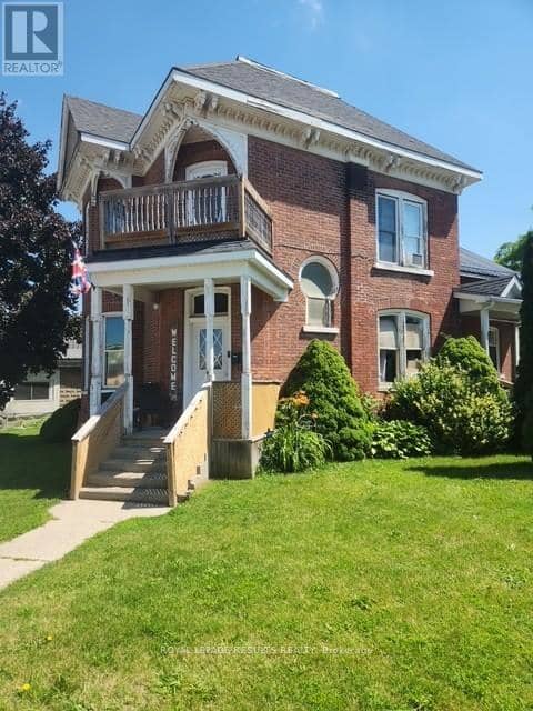 87-89 - 89 Sydenham Street E — photo 3 of 7