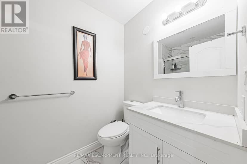 11 Drakes Drive — photo 16 of 31