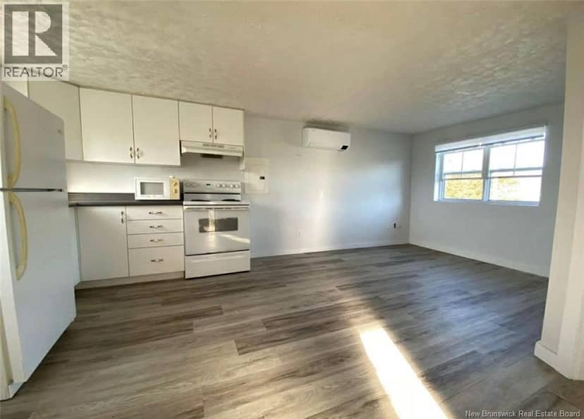 31 Bellevue — photo 14 of 18