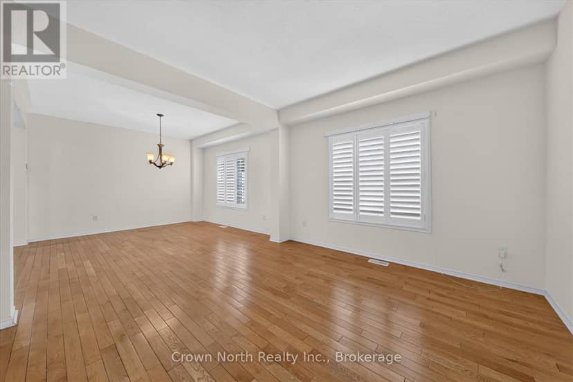 2 McCarrick Street — photo 18 of 36
