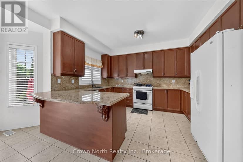 2 McCarrick Street — photo 10 of 36