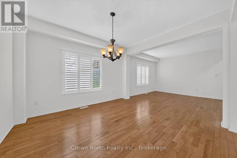 2 McCarrick Street — photo 16 of 36