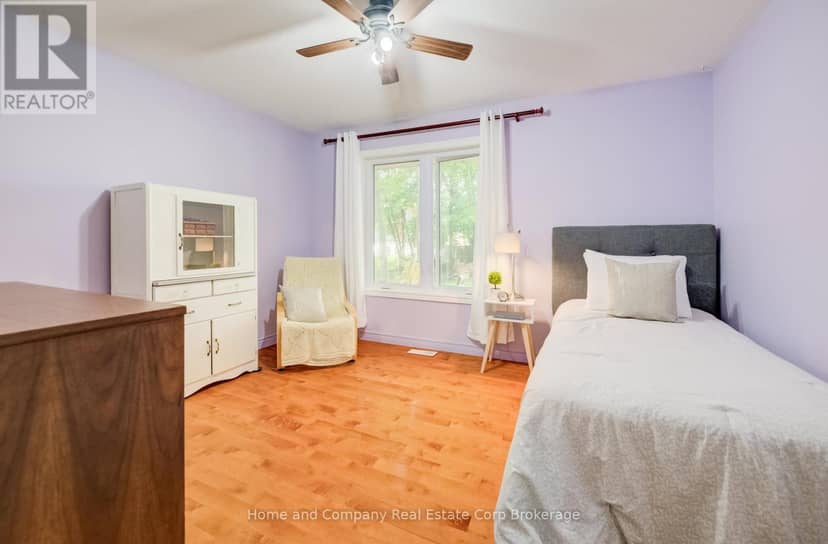 122 Brydges Street — photo 14 of 37