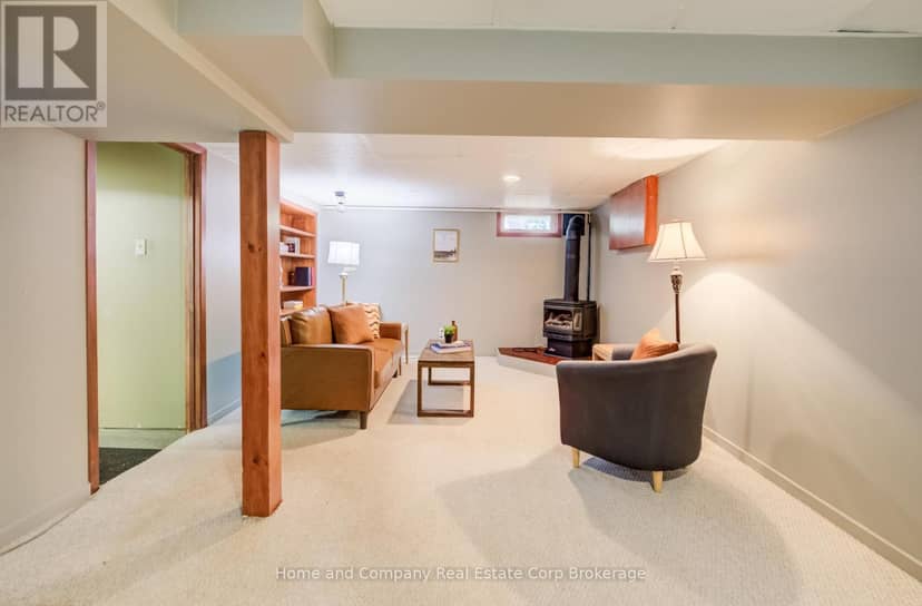 122 Brydges Street — photo 26 of 37