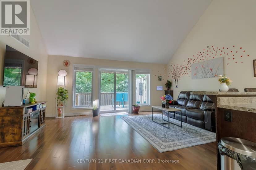 24 - 464 Commissioners Road W — photo 10 of 40