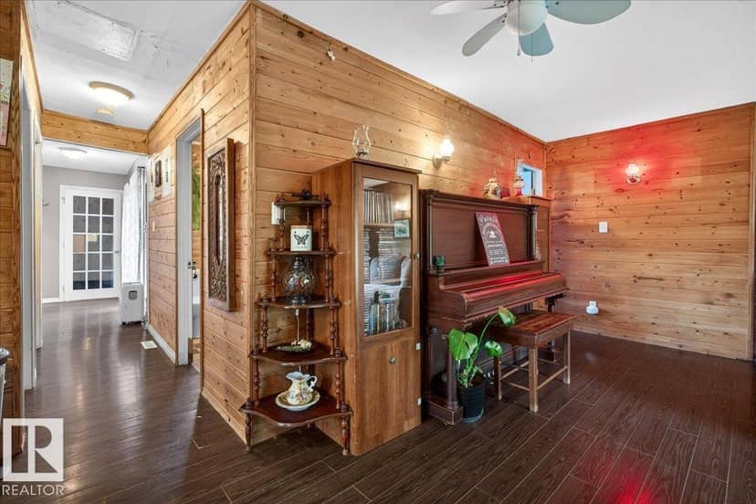 1311 Park CR — photo 21 of 40