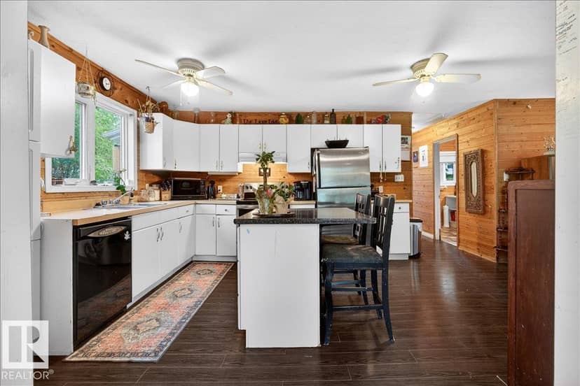 1311 Park CR — photo 15 of 40