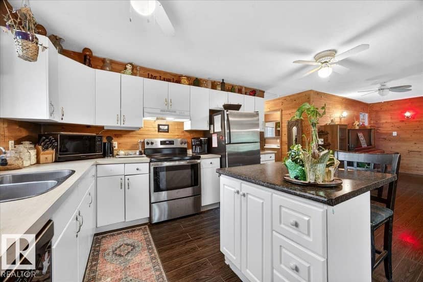 1311 Park CR — photo 16 of 40