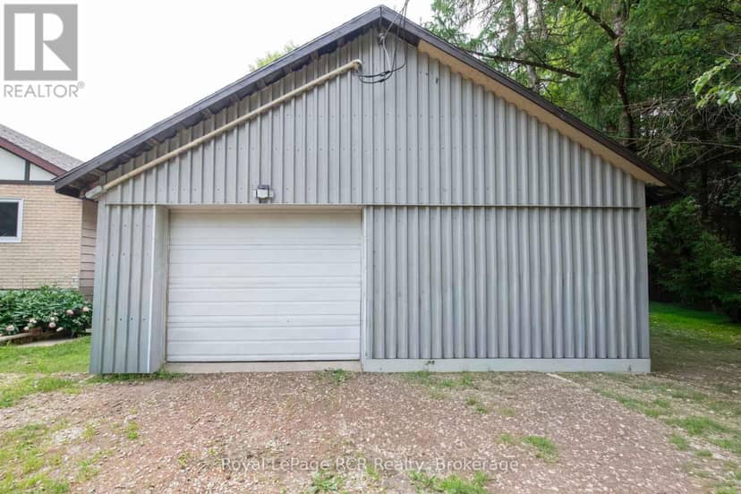 7589 Highway 89 E, Wellington North, photo 7