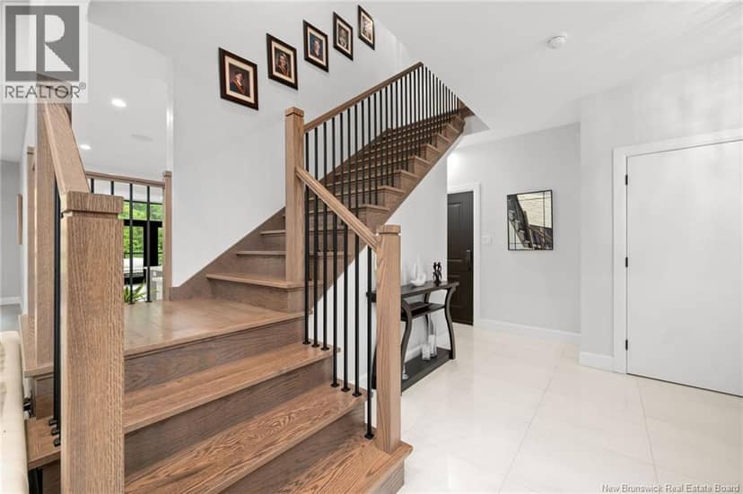 18 London Lane — photo 21 of 40