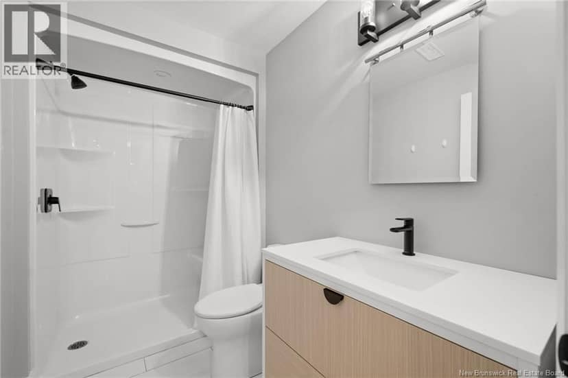 18 London Lane — photo 38 of 40