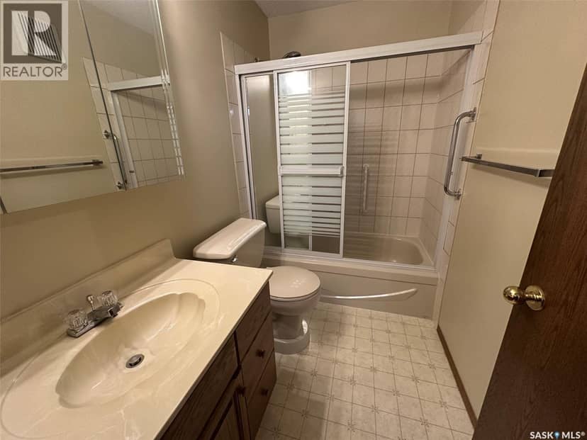 303 1214 3rd STREET — photo 15 of 24