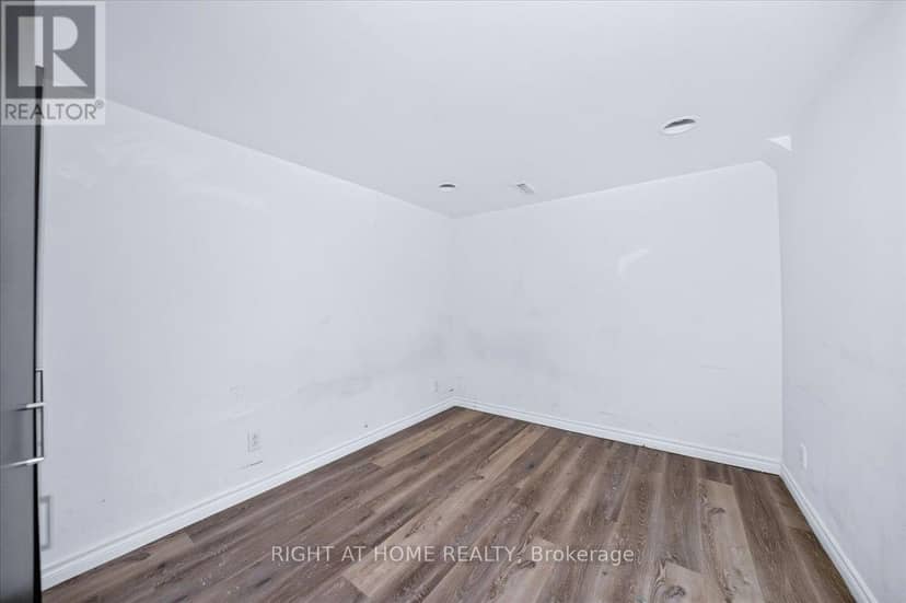 1087 Venus Crescent — photo 30 of 38